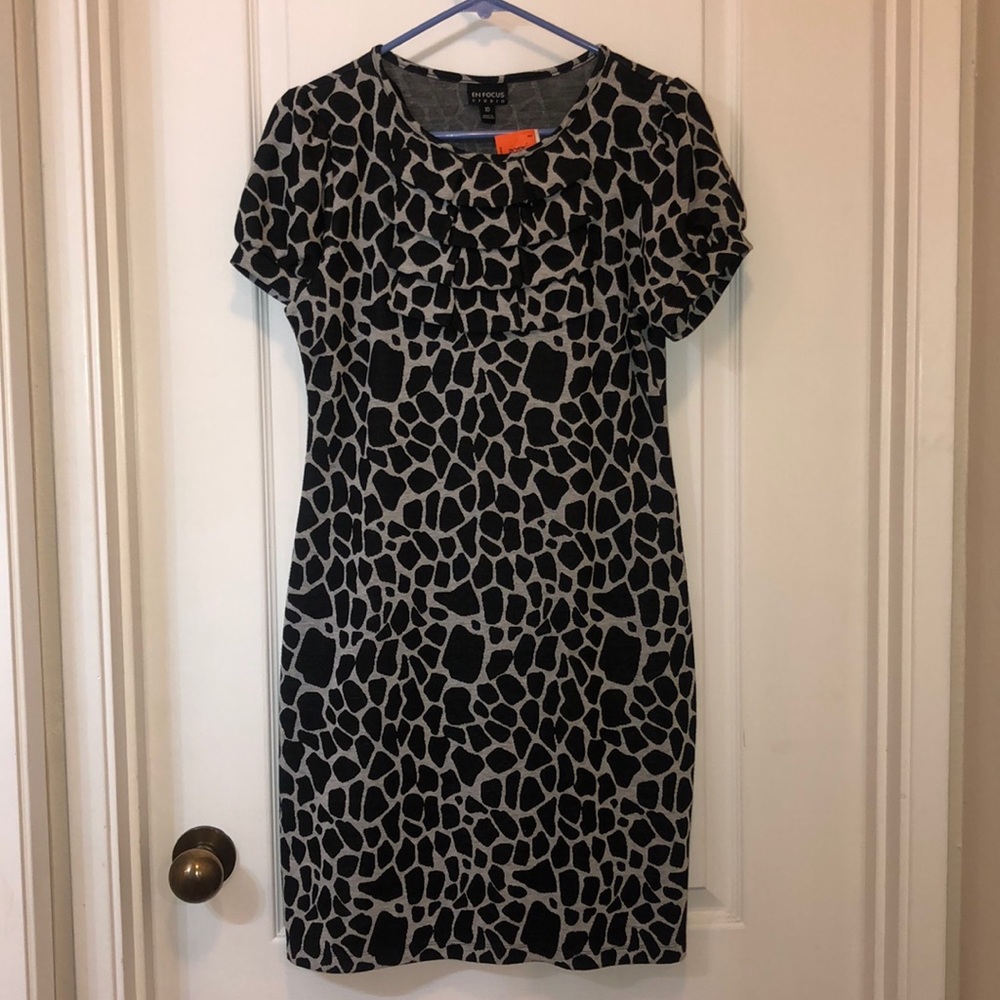 NWT: EN FOCUS STUDIO ANIMAL PRINT DRESS